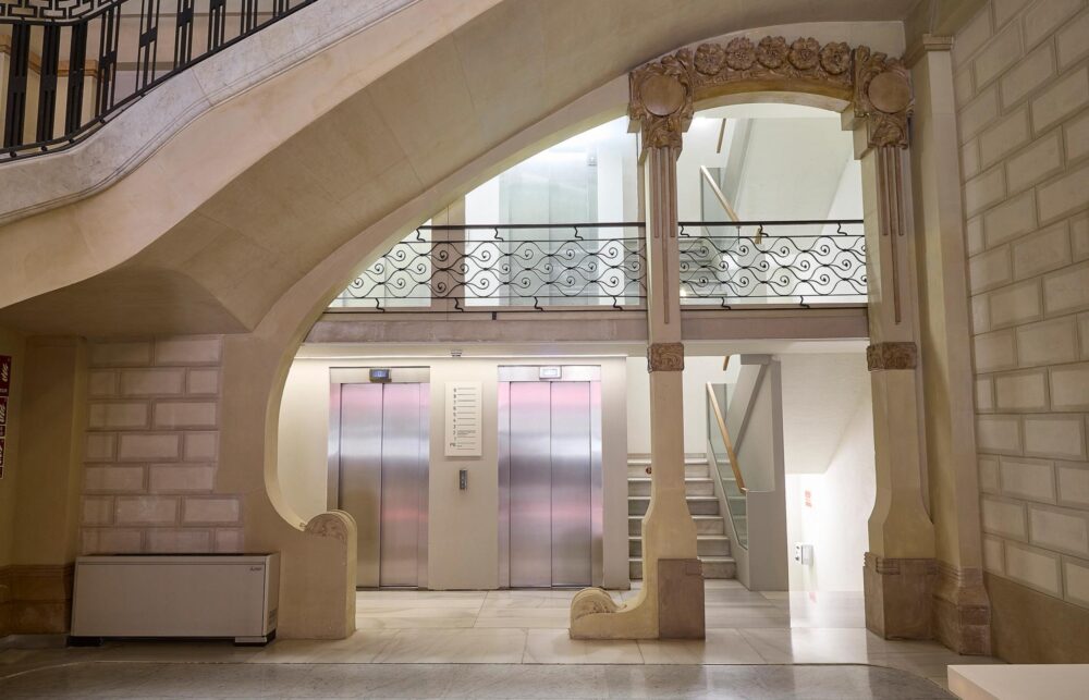 Oficina premium en un edificio modernista de Rambla Catalunya