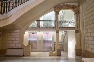 Oficina premium en un edificio modernista de Rambla Catalunya