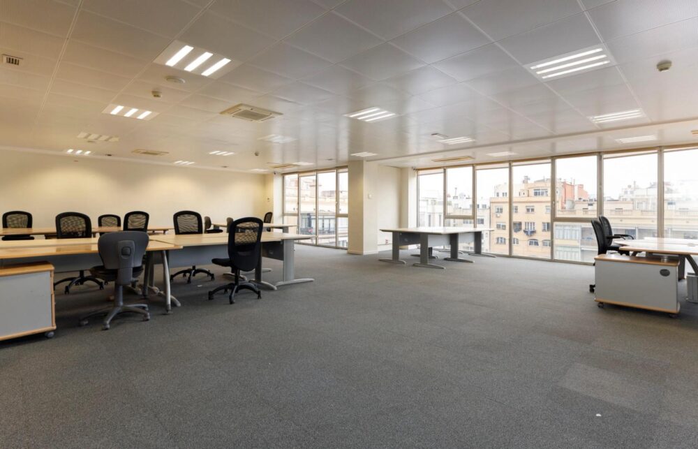 Oficina de 582 m² en Gran Via, cerca de Paseo de Gracia